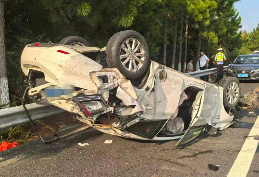 “我撒谎天打雷劈！”男子高速突然强行变道致翻车<strong></p>
<p>数字货币有哪些</strong>，反诬赖对方