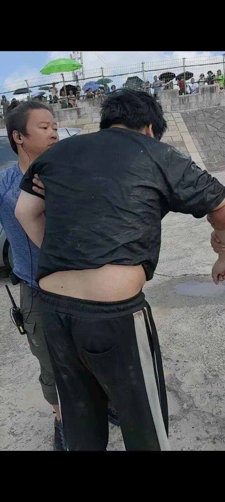 230斤重小伙酒后落水<strong></p>
<p>数字货币套利</strong>，漂浮7小时终获救……