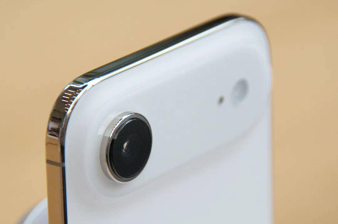 移动联通双双宣布<strong></p>
<p>国际数字货币</strong>,已有上万人预约!网友:国行iPhone Air要来了吗