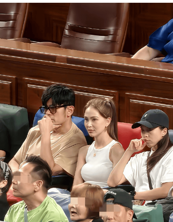 考古|昆凌现身暴瘦变化大!7年剖腹产下3娃<strong></p>
<p>国际数字货币</strong>,从“打工妹”到“天王嫂”,她的辛苦谁懂