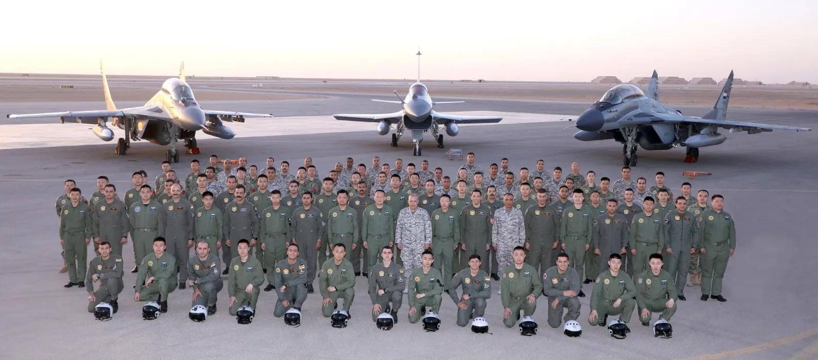 怕被歼10抢单了?美媒:暂停八年后<strong></p>
<p>买数字货币</strong>,法国紧急向埃及交付阵风战机