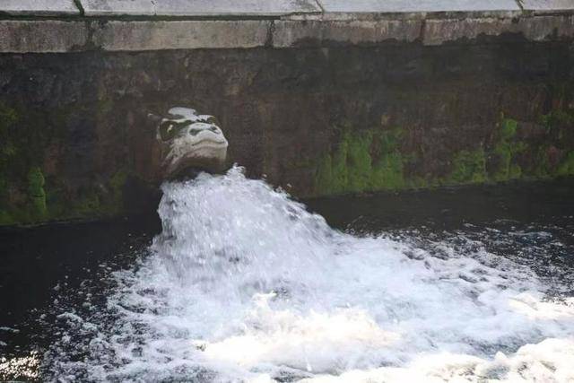 黑虎泉喷得“兽头”都不够用了!济南群泉竞涌<strong></p>
<p>买数字货币</strong>,几十年一见