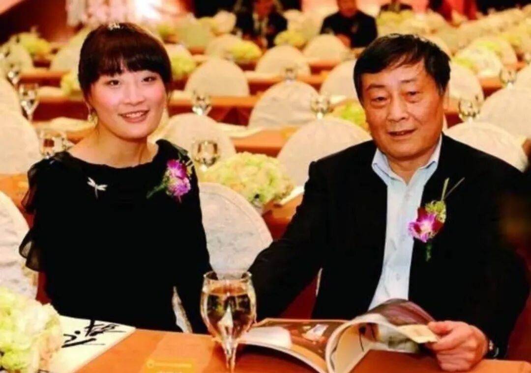 娃哈哈“内战”打到了最残酷的时候<strong></p>
<p>买数字货币</strong>,宗馥莉这次腹背受敌
