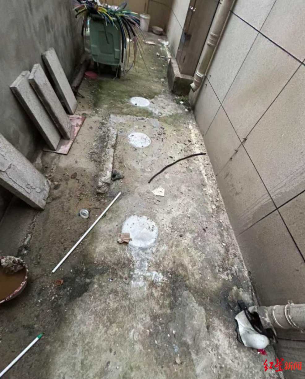 探访“业主私挖近300平方米地下室”现场：被挖区域已回填至地面<strong></p>
<p>买数字货币</strong>，涉案业主担任多家公司高管