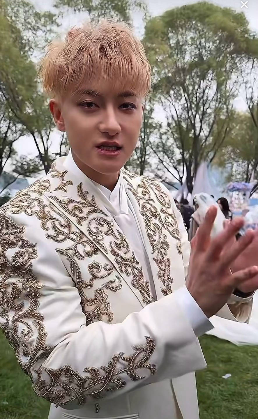 黄子韬说婚礼的所有环节都是徐艺洋策划的：这是她给我的惊喜