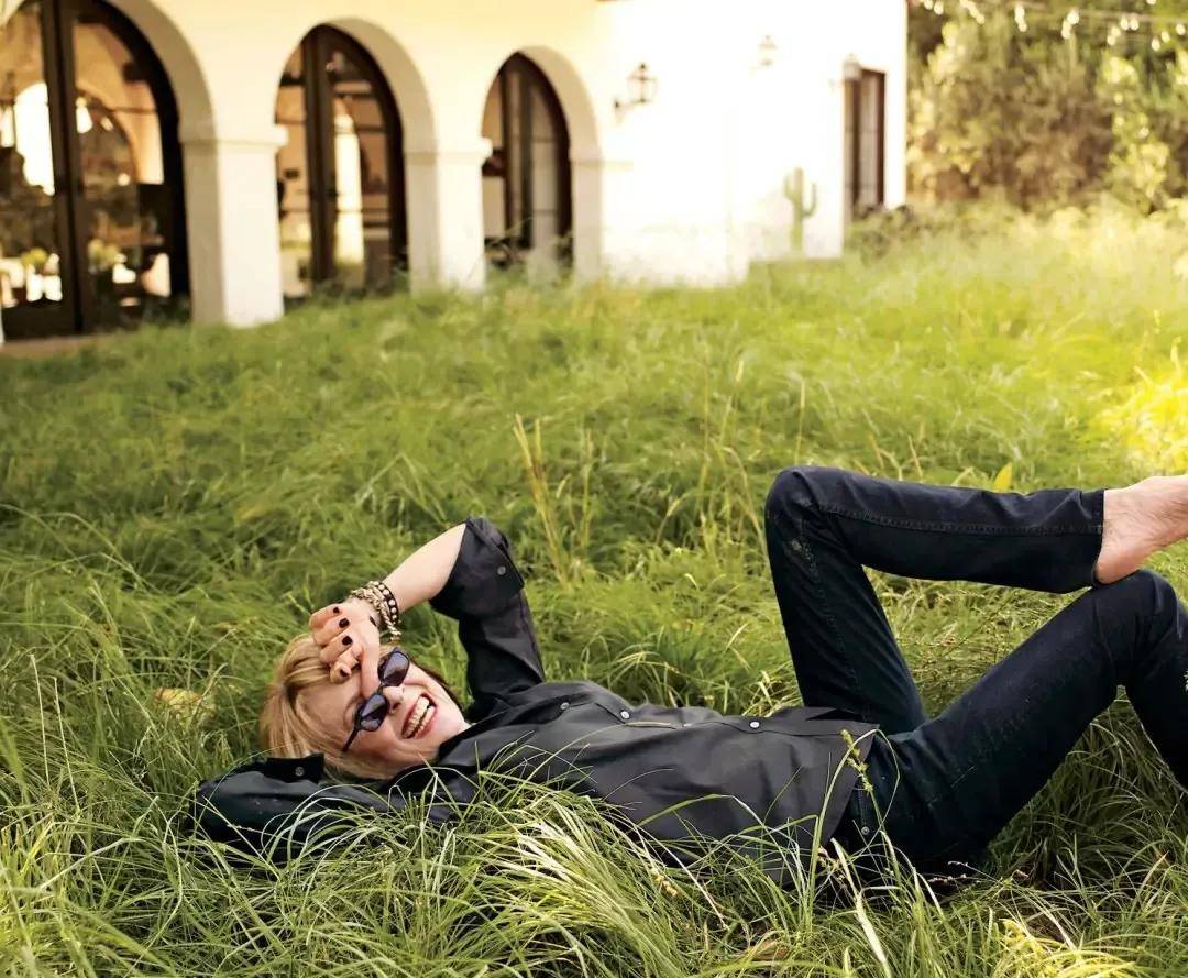 79岁奥斯卡影后离世<strong></p>
<p>如何交易数字货币</strong>,她是男神收割机,松弛中性风穿搭鼻祖