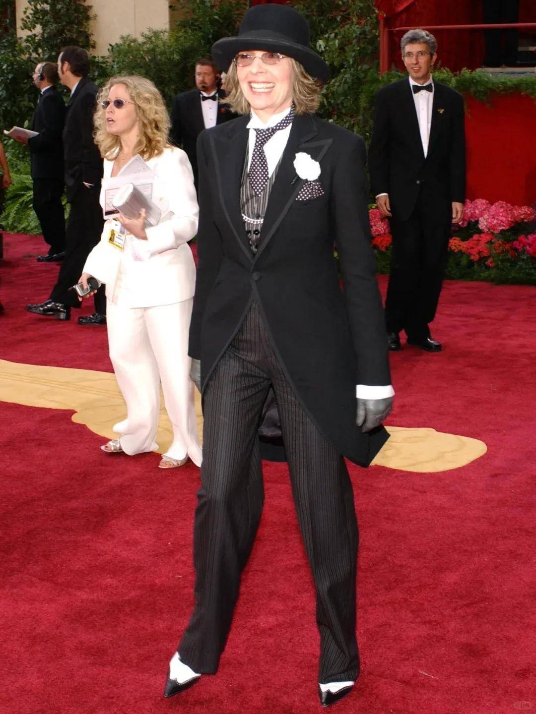 79岁奥斯卡影后离世<strong></p>
<p>如何交易数字货币</strong>,她是男神收割机,松弛中性风穿搭鼻祖