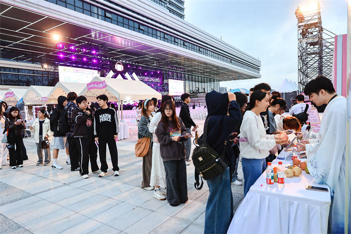 活力唱响青春经济<strong></p>
<p>数字货币搬砖</strong>，第四届青春上海大学生音乐节绽放南上海科创中心