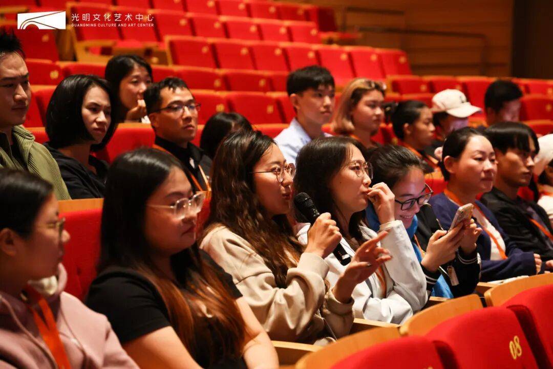 胡沈员原创舞剧《敦煌归来》今日光明上演