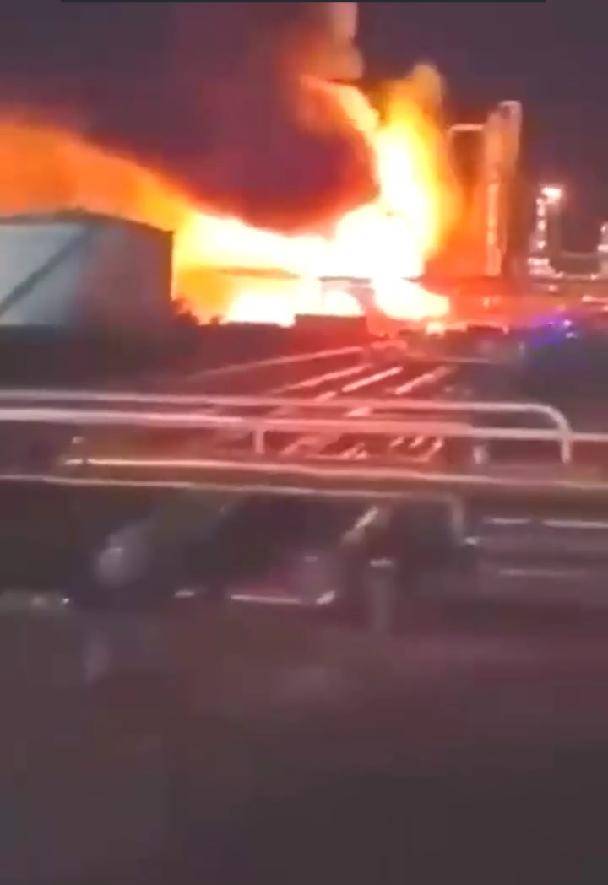 匈牙利爆炸<strong></p>
<p>数字货币分析</strong>，罗马尼亚爆炸，乌克兰史上最大导弹突袭，比俄军还狠