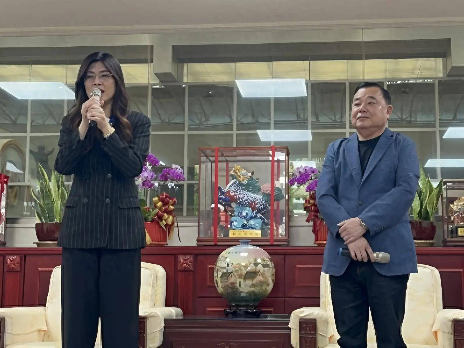 公然与郑丽文九二共识唱反调<strong></p>
<p>数字货币分析</strong>？国民党中央：亲美 友日 和陆路线不变