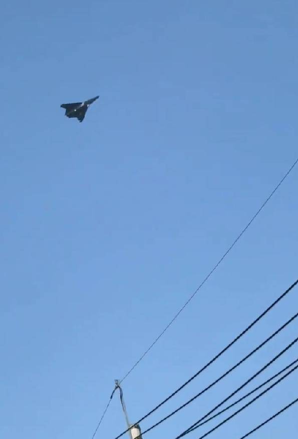 无空速管<strong></p>
<p>国内数字货币</strong>，疑似第二架歼-50：美国精神胜利法，新六代机东亚决战