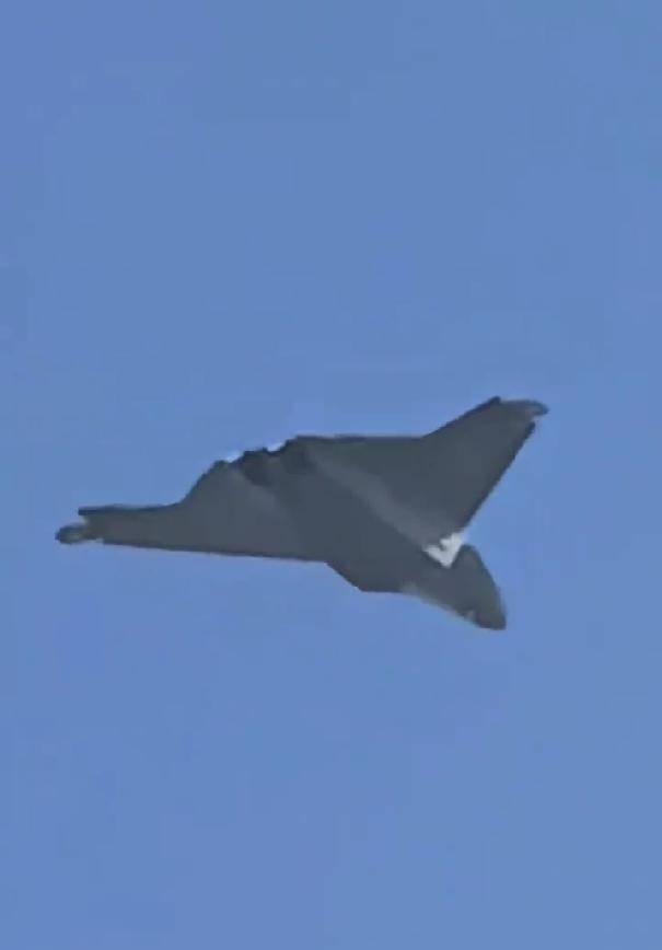 无空速管<strong></p>
<p>国内数字货币</strong>，疑似第二架歼-50：美国精神胜利法，新六代机东亚决战