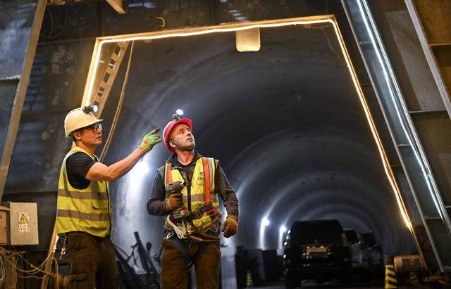 青年说 | 到中亚<strong></p>
<p>国内数字货币</strong>，奔赴一场激动人心的“探秘”