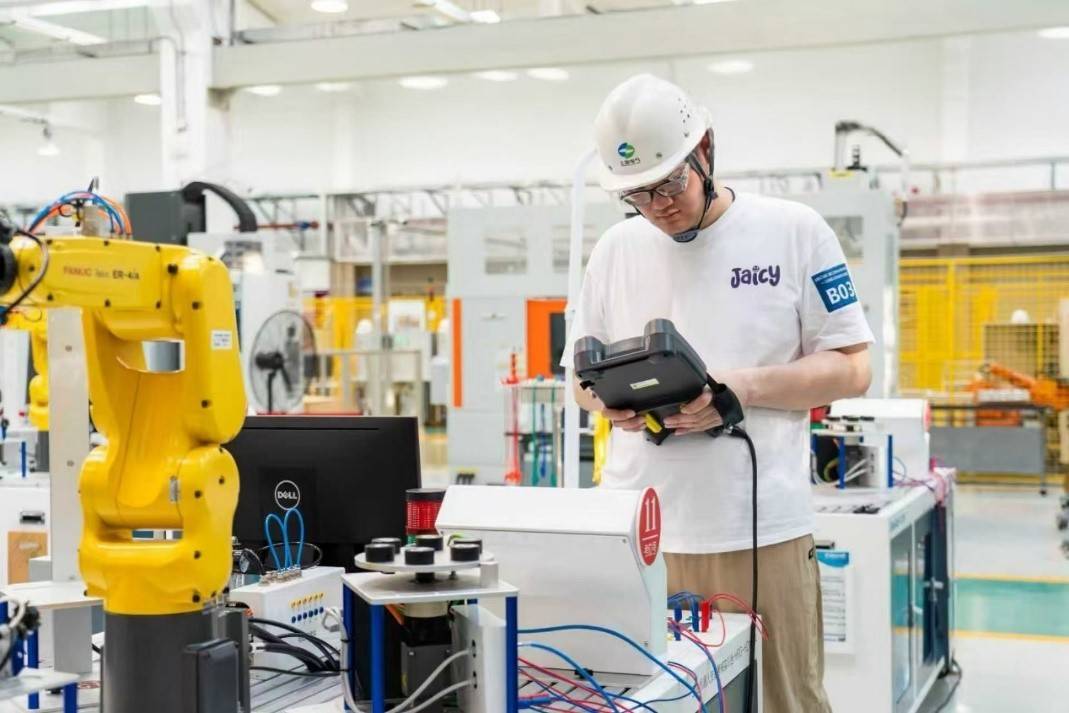 上海机器人系统运维选手集训有序推进<strong></p>
<p>国内数字货币</strong>,“破阵”指日可待