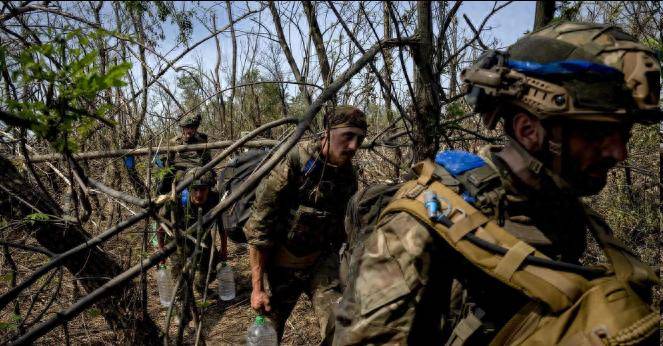 红军城大势已去<strong></p>
<p>数字货币监管</strong>，乌军士兵倒戈投俄后，公开宣布泽连斯基才是乌克兰的敌人