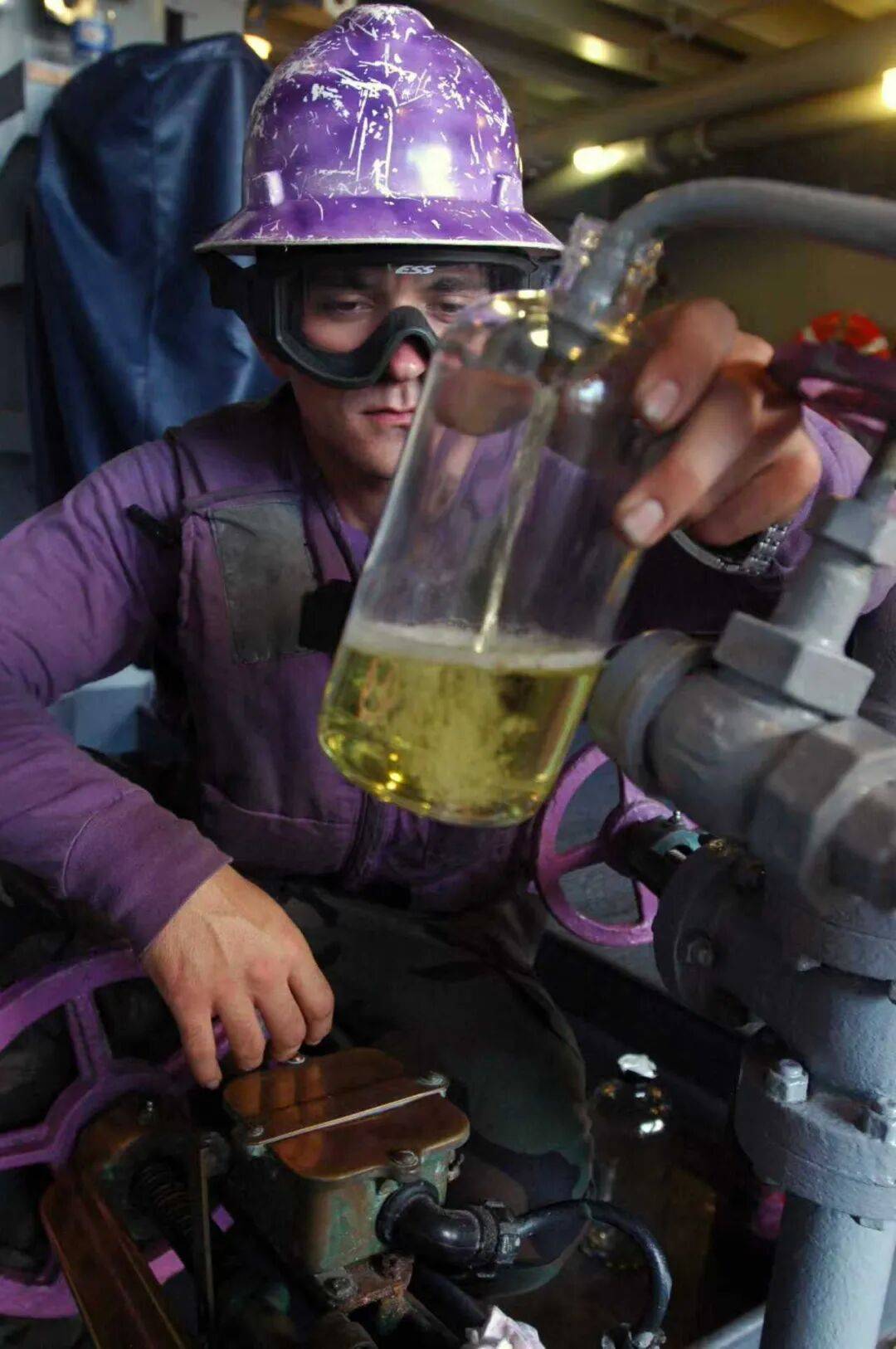 美海军在南海连摔两架飞机<strong></p>
<p>数字货币监管</strong>，因电磁攻击？中国军号发文