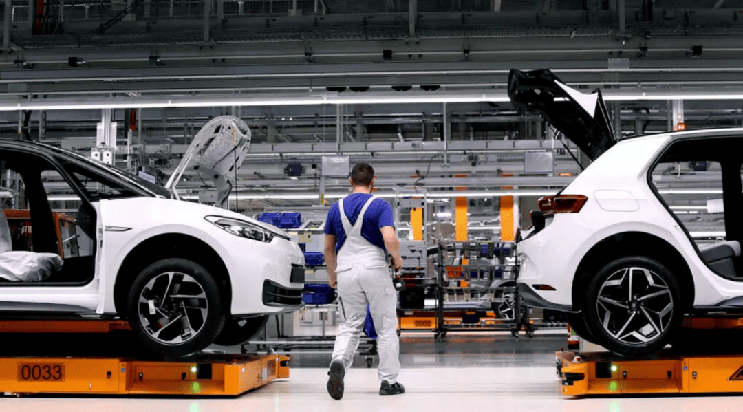 金灿荣:荷兰没有服软迹象<strong></p>
<p>货币数字代码</strong>,中国要打到完全胜利!