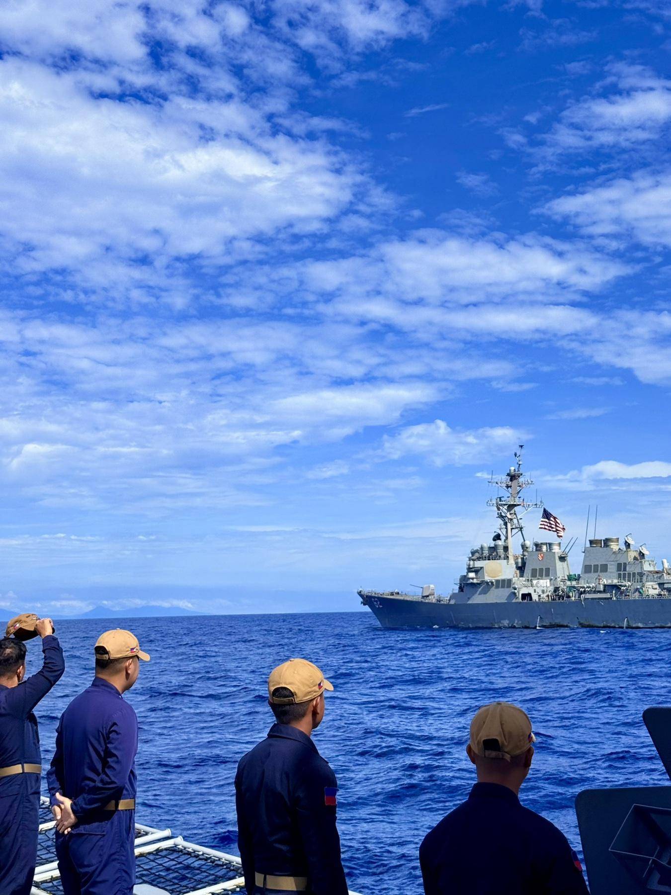 美军再度遭遇耻辱时刻:中国海军6艘战舰包围<strong></p>
<p>数字货币银行</strong>,815舰插入南海演习