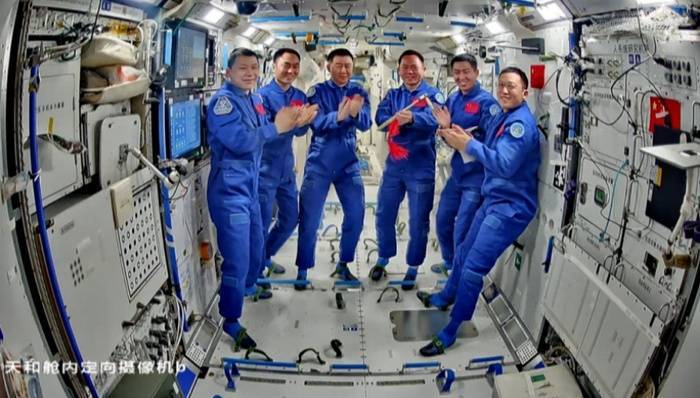 神舟二十号航天员返回任务正有序推进<strong></p>
<p>数字货币系统</strong>，空间站组合体状态正常