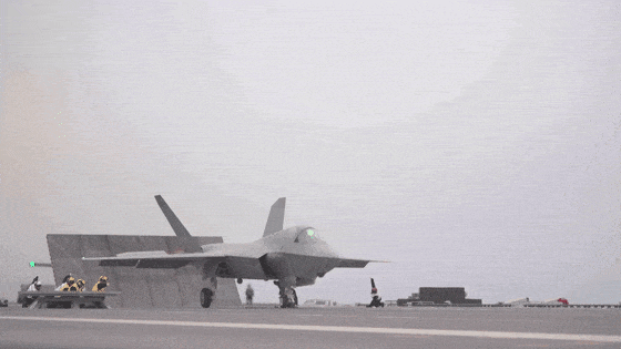 不是慢镜头!福建舰电磁弹射速度那么快<strong></p>
<p>数字货币新闻</strong>,是怎么瞬间刹车的?