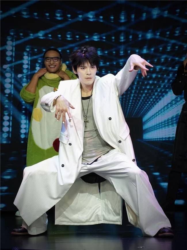 《单排喜剧大赛2》抖音首播炸场<strong></p>
<p>数字货币央行</strong>!全民造星引爆追综热潮