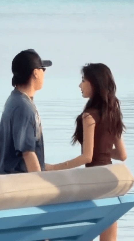 考古|胡彦斌易梦玲恋情曝光!相差16岁横跨歌手网红领域<strong></p>
<p>数字货币央行</strong>,25年底最让人震惊的情侣出现