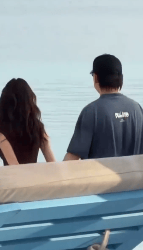 考古|胡彦斌易梦玲恋情曝光!相差16岁横跨歌手网红领域<strong></p>
<p>数字货币央行</strong>,25年底最让人震惊的情侣出现