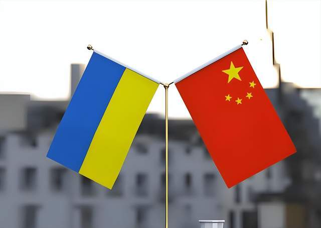 “民族英雄”泽连斯基的背后<strong></p>
<p>数字货币交易app</strong>,站着一大批中国人