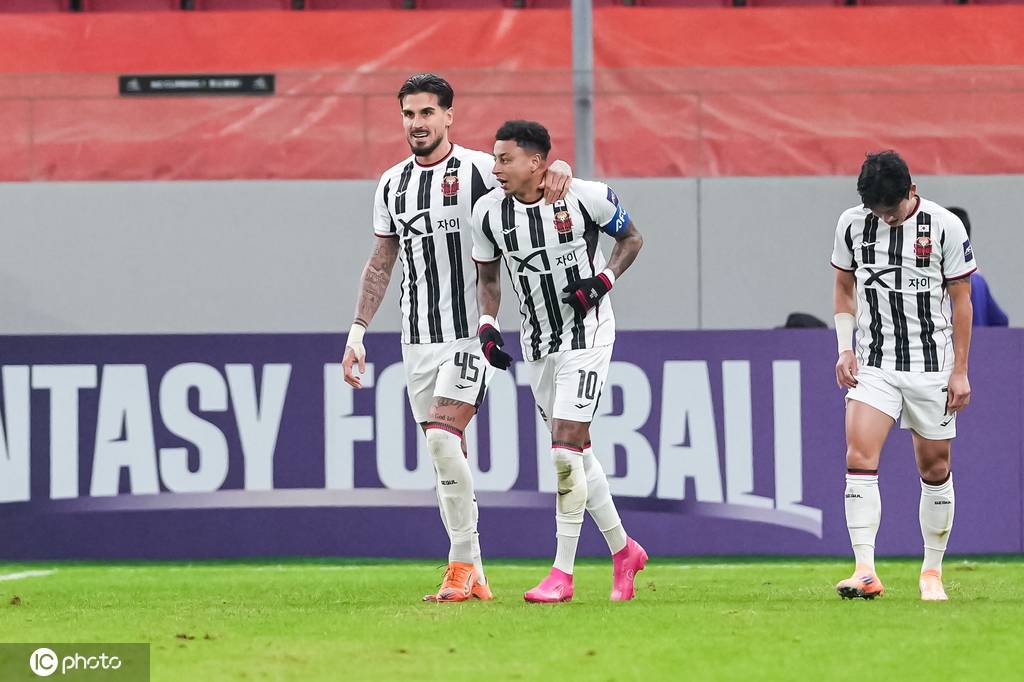 继续垫底！亚冠-林皇2射1传维塔尔世界波 海港主场1-3首尔