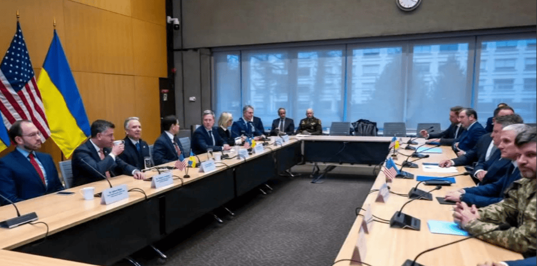 特朗普刚和泽连斯基谈妥<strong></p>
<p>数字货币技术</strong>,基辅就被炸成一片火海,俄罗斯高官否认和谈