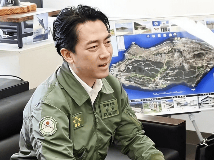 前首相声称高市已经“认输”<strong></p>
<p>开发数字货币</strong>,日防务大臣却还在拿导弹施压,解放军点出日本灭亡之道