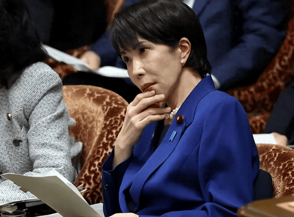 中方发出最后通牒后，不到24小时，中日舰机隔空交锋，石破茂发出警告！