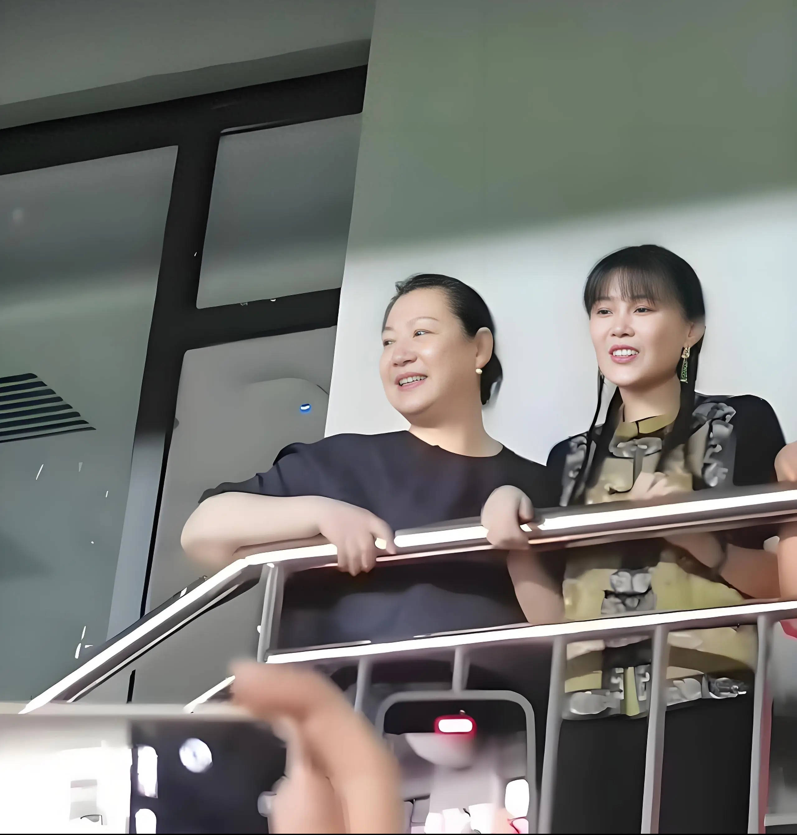 考古 | 赵本山妻子罕见公开现身<strong></p>
<p>数字货币期货</strong>,气质优雅五官美艳,俩人爱情太感人!