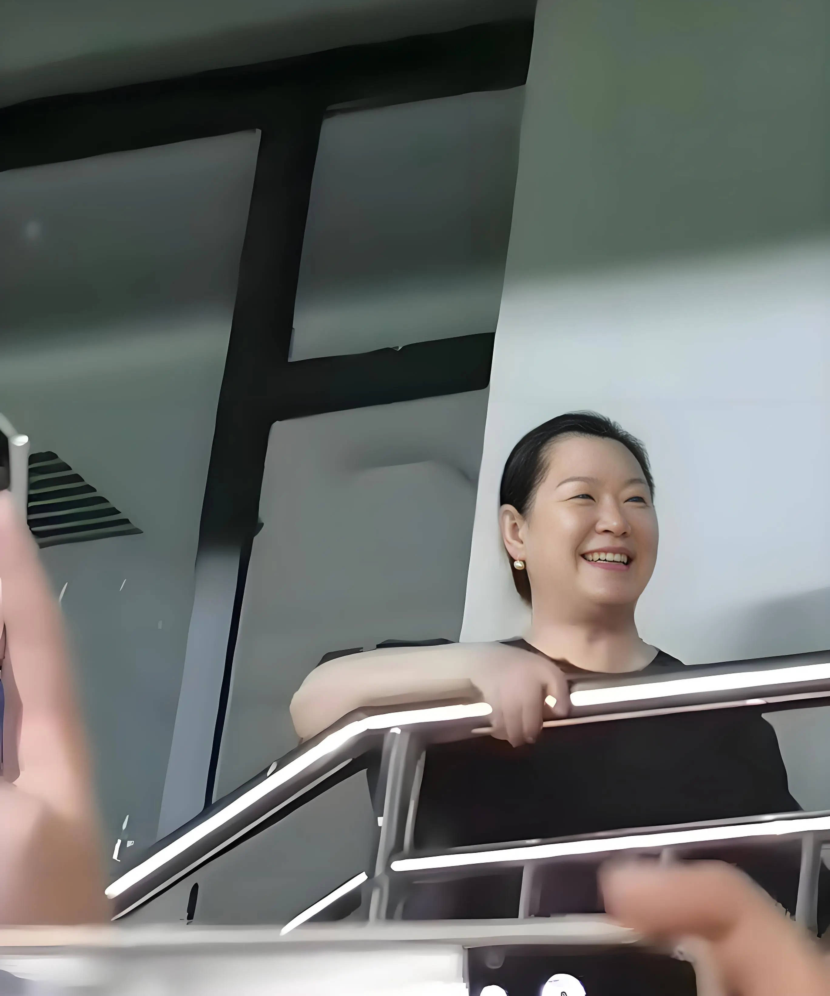 考古 | 赵本山妻子罕见公开现身<strong></p>
<p>数字货币期货</strong>,气质优雅五官美艳,俩人爱情太感人!