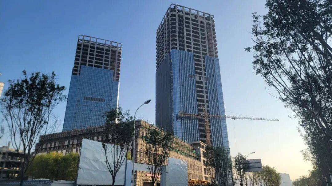 西安地标“双子塔”荒芜十年<strong></p>
<p>数字货币概念股</strong>，7.48亿起拍