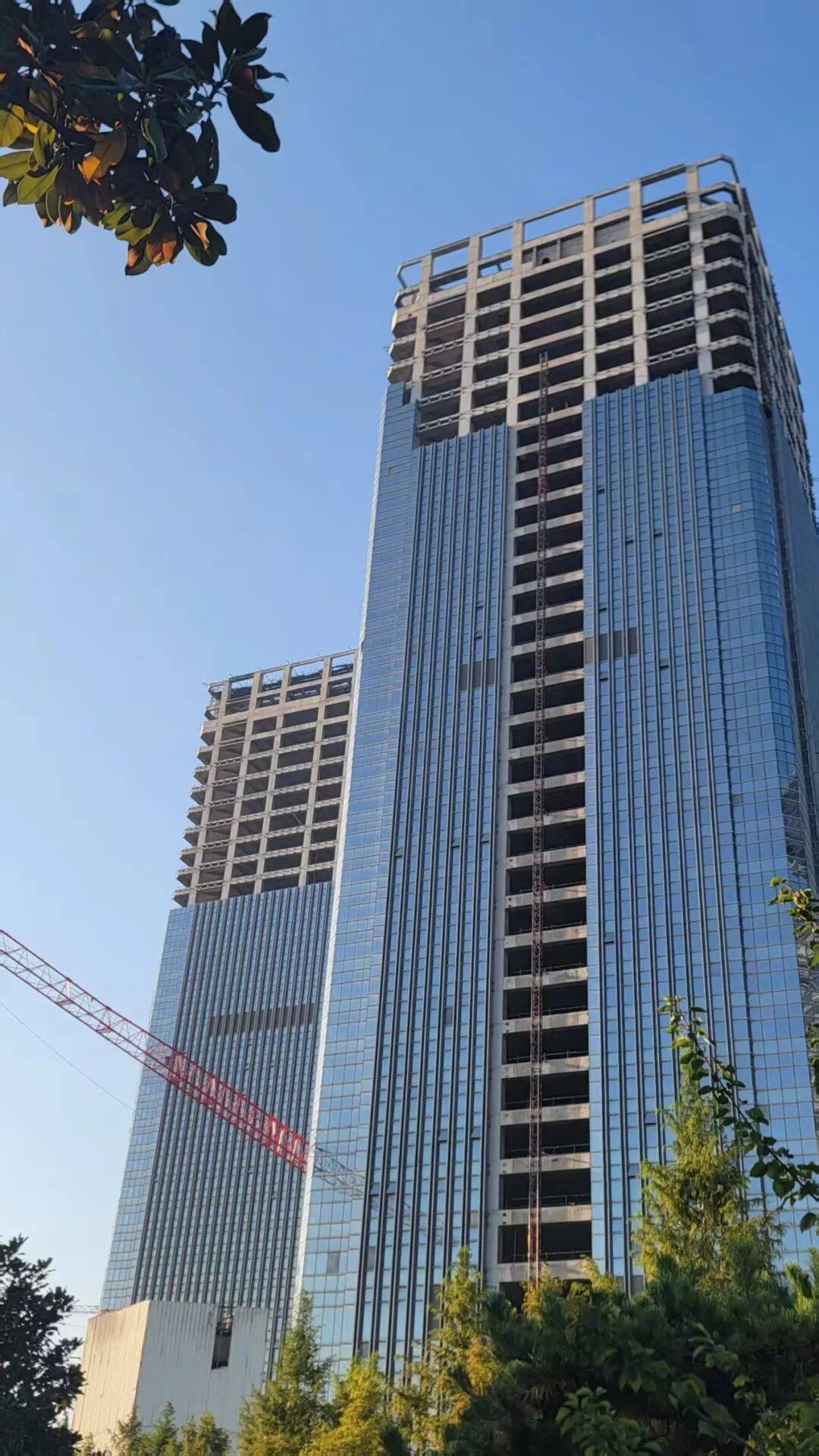 西安地标“双子塔”荒芜十年<strong></p>
<p>数字货币概念股</strong>，7.48亿起拍