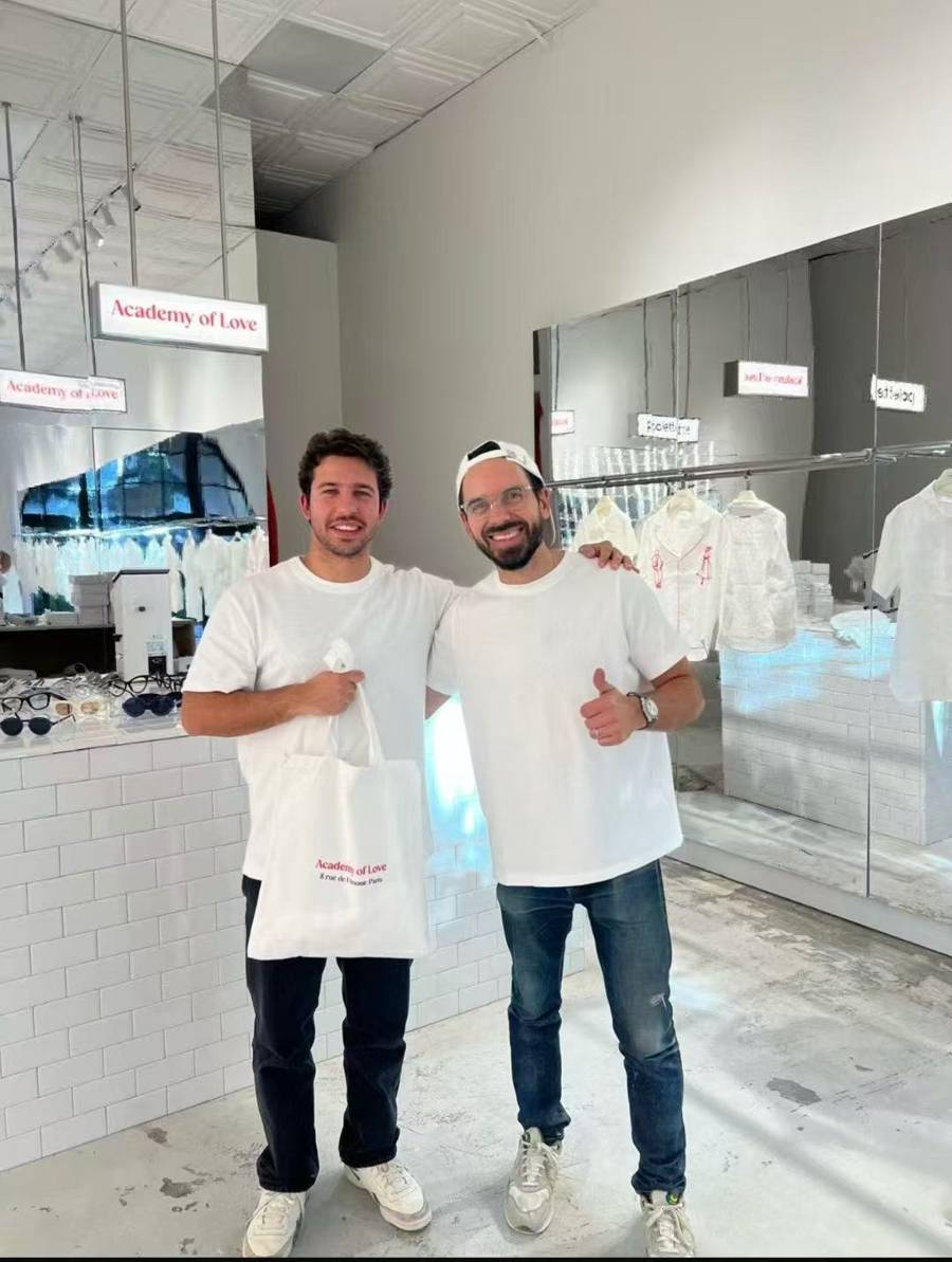 法国人在上海开店<strong></p>
<p>cdc数字货币</strong>,只卖白色衣服竟然火了丨上海滩上洋掌柜