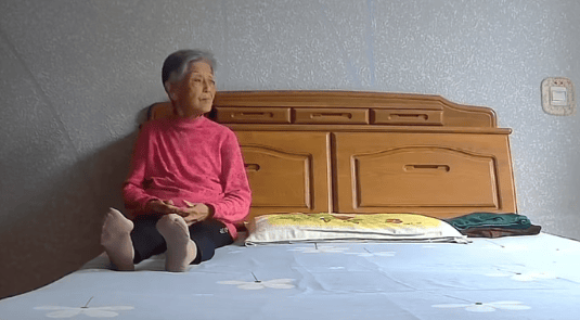 女子晒照对比奶奶自爷爷去世9个月后变化:再也不是时髦的老太太了<strong></p>
<p>cdc数字货币</strong>,评论区泪目