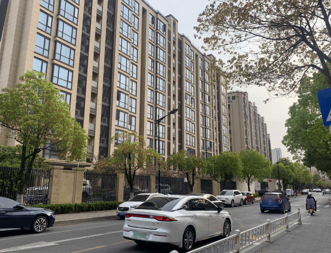 前11个月<strong></p>
<p>数字货币eos</strong>，4个一线城市二手房大卖，创4年新高