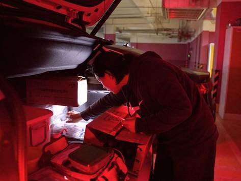 失能老人月退休金两万 家属却放弃插管抢救