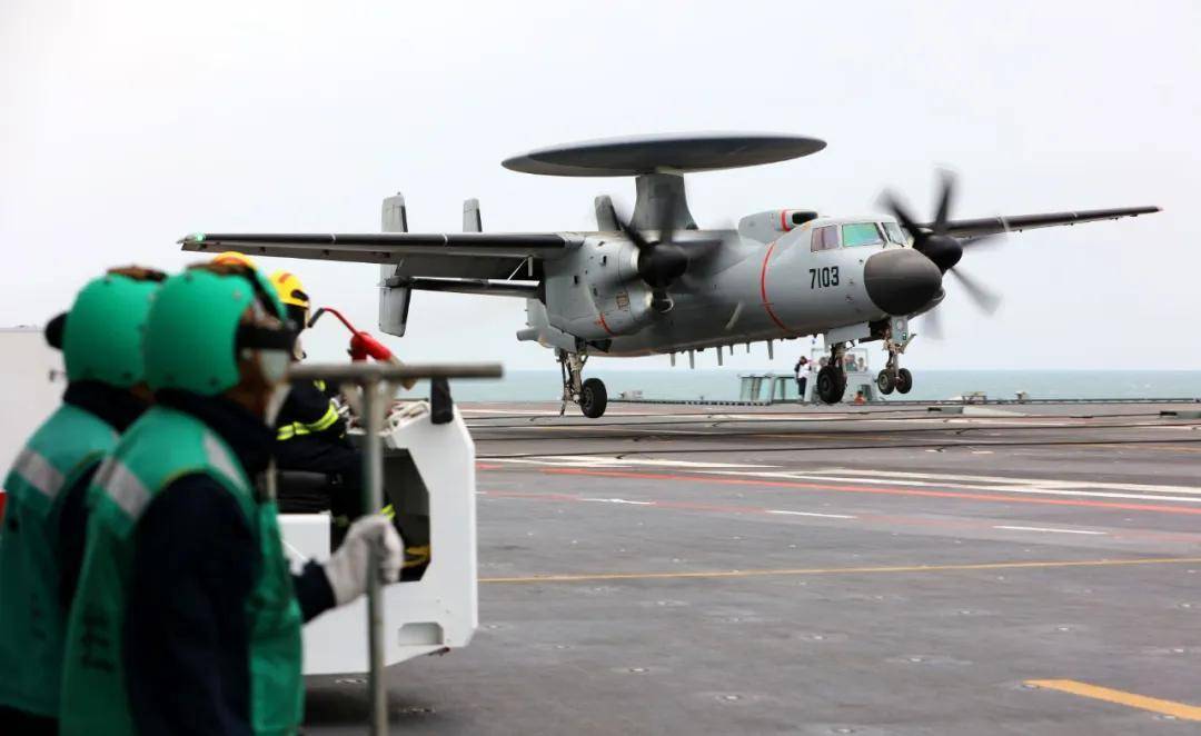 美媒：中日空战将一边倒<strong></p>
<p>数字货币期权</strong>，不仅靠最强4.5代歼15，解放军还有杀招