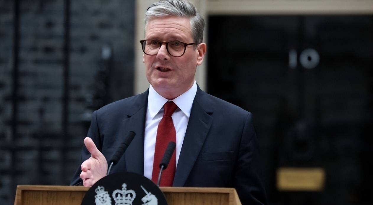 事情闹大了！俄军发射导弹<strong></p>
<p>数字货币期权</strong>，乌克兰大坝被炸断，泽连斯基向美欧求助，特朗普直接把话说透