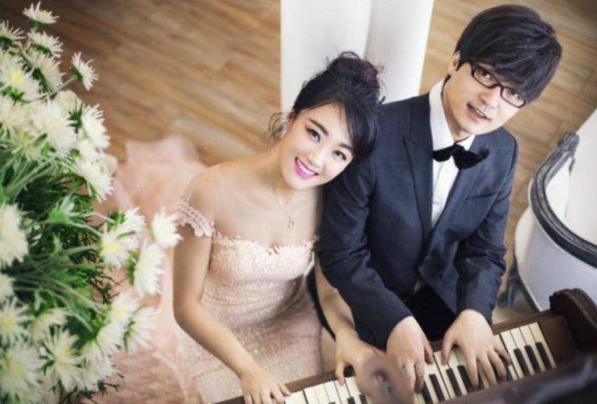 考古|玖月奇迹被曝已复婚<strong></p>
<p>数字货币期权</strong>，王小玮疑似怀孕小腹隆起，为何两人至今不同台演出？