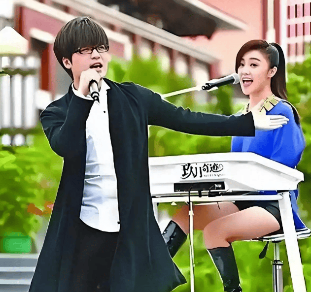 考古|玖月奇迹被曝已复婚<strong></p>
<p>数字货币期权</strong>，王小玮疑似怀孕小腹隆起，为何两人至今不同台演出？