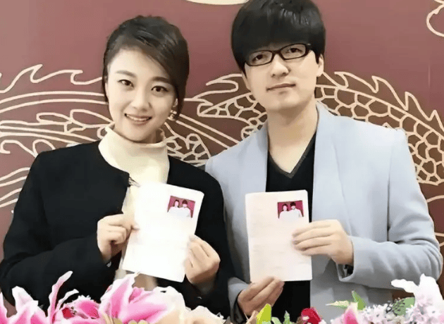 考古|玖月奇迹被曝已复婚<strong></p>
<p>数字货币期权</strong>，王小玮疑似怀孕小腹隆起，为何两人至今不同台演出？