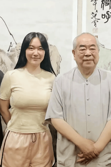 范曾的两次重要人生决定和四段婚姻 曾用24个字自评