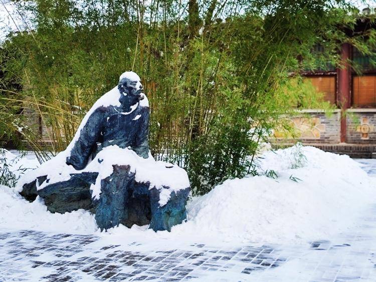 《红楼梦》是“悼明”之作<strong></p>
<p>数字货币期权</strong>？曹学会：把曹雪芹看低了