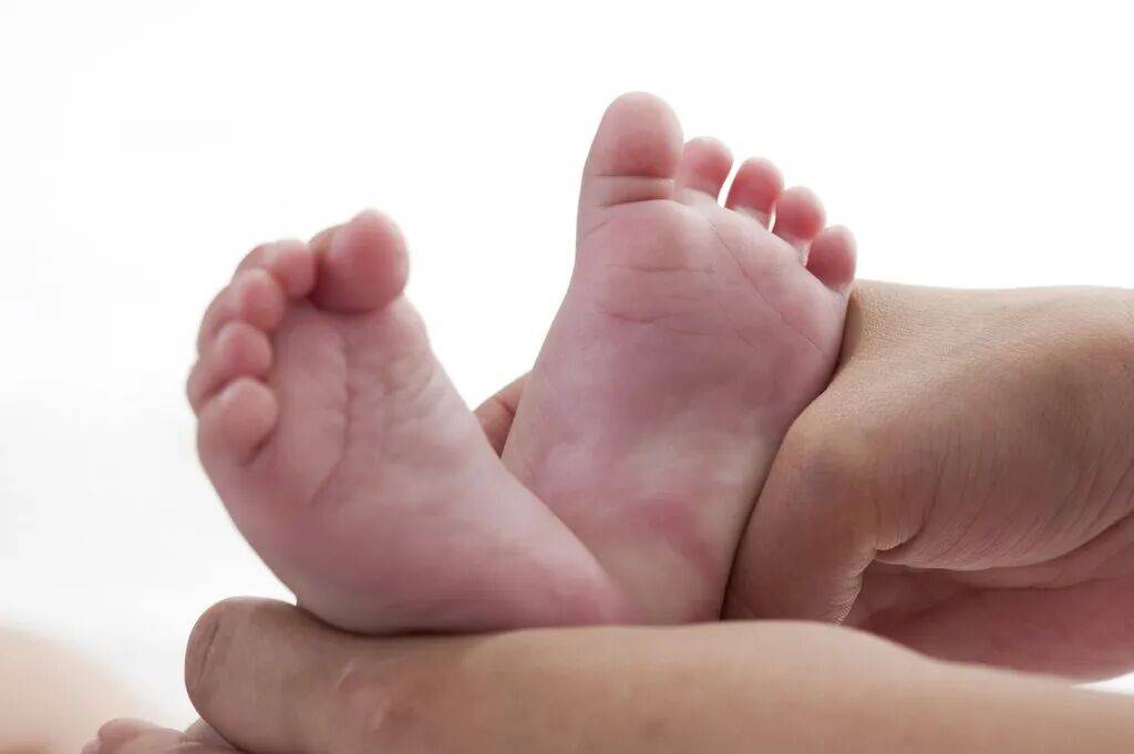 生娃基本“不花钱”<strong></p>
<p>央行发行数字货币</strong>，目标如何实现？