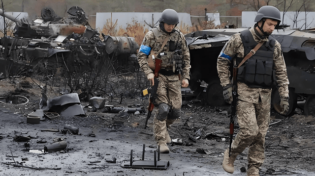 泽连斯基终于投降了<strong></p>
<p>央行发行数字货币</strong>？早知如此何必当初